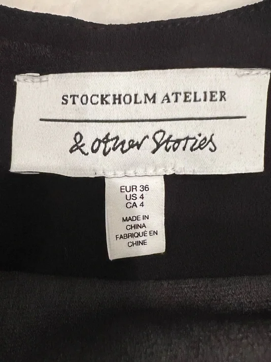 Stockholm Atelier & other Stories Black Sheer Top | SZ 4 |Snap Closure |Like New - Picture 11 of 11